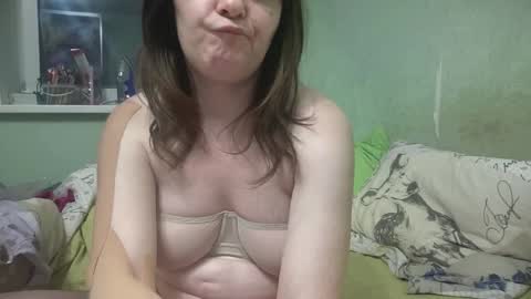 Snapshot of xlunasexyx chatting on December 2025 04:34:02 PM Luna online show from December 2025 04:34:02 PM