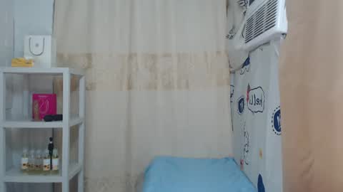 Maxie online show from June 2026 06:17:01 PM