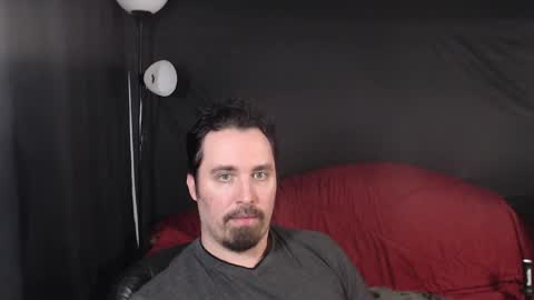 Snapshot of xmetalstudx chatting on January 2025 01:18:01 AM MetalstudMaster online show from January 2025 01:18:01 AM