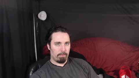 Snapshot of xmetalstudx chatting on January 2025 02:18:01 AM MetalstudMaster online show from January 2025 02:18:01 AM