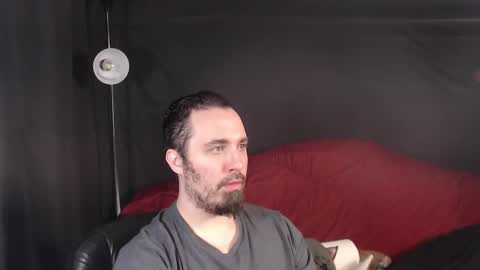 Snapshot of xmetalstudx chatting on February 2025 04:04:02 PM MetalstudMaster online show from February 2025 04:04:02 PM