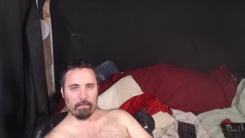 Snapshot of xmetalstudx chatting on October 2025 04:24:02 AM MetalstudMaster online show from October 2025 04:24:02 AM