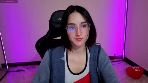 Snapshot of xmialozanoxx chatting on September 2025 08:19:01 AM MiaLozano online show from September 2025 08:19:01 AM