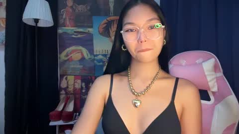 Snapshot of xmonica_cummerx chatting on January 2025 07:32:02 AM Sweet Monica online show from January 2025 07:32:02 AM