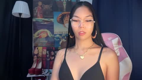 Snapshot of xmonica_cummerx chatting on February 2025 07:29:02 AM Sweet Monica online show from February 2025 07:29:02 AM