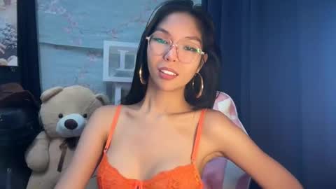 Snapshot of xmonica_cummerx chatting on September 2025 08:38:01 AM Sweet Monica online show from September 2025 08:38:01 AM