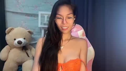 Snapshot of xmonica_cummerx chatting on October 2025 09:42:01 AM Sweet Monica online show from October 2025 09:42:01 AM