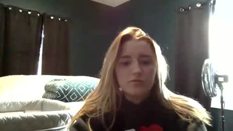 Snapshot of xo_scotty_ox chatting on December 2024 04:17:01 PM xo_scotty_ox online show from December 2024 04:17:01 PM