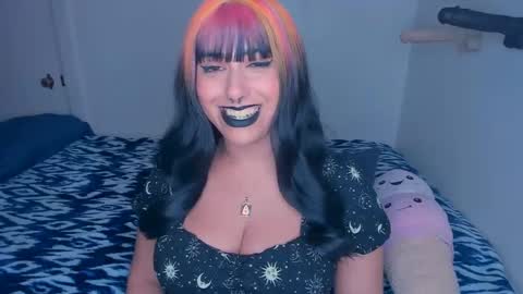 Snapshot of xocurvyrae chatting on December 2024 06:39:01 PM Rae online show from December 2024 06:39:01 PM