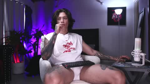 Snapshot of xomega_02 chatting on January 2025 09:37:01 PM online show from January 2025 09:37:01 PM