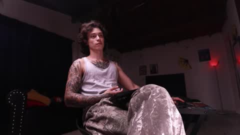 Snapshot of xomega_02 chatting on January 2026 10:58:02 PM online show from January 2026 10:58:02 PM