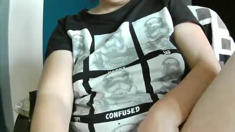 xonia25 online show from March 2025 02:43:02 PM