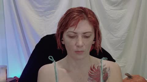 Snapshot of xpcouple chatting on November 2025 05:28:02 AM XPCouple online show from November 2025 05:28:02 AM