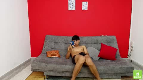 JAIDER CAMILA  CAMILO online show from November 2025 12:38:01 PM