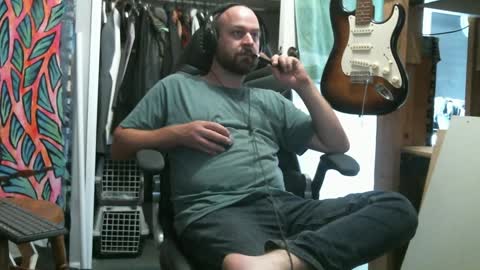 Red online show from December 2024 02:28:02 AM