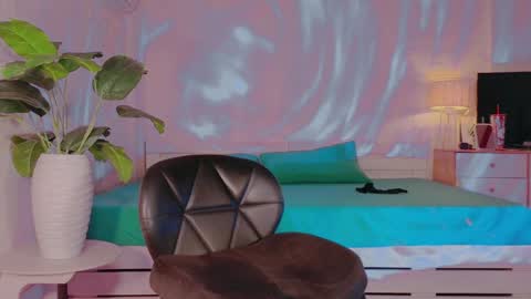 Snapshot of xseductivemichellex chatting on January 2025 09:13:02 AM Michelle online show from January 2025 09:13:02 AM