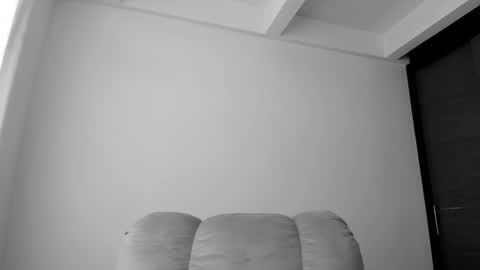 Hellen Sofia instagram hellen5546 online show from September 2025 02:28:01 PM