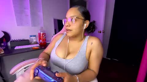 xStarGazingx online show from April 2026 06:38:01 AM