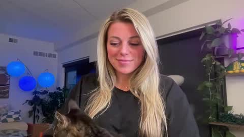 xstellabeex online show from January 2025 10:46:02 PM