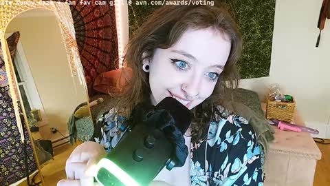 Sunny Daze online show from January 2025 04:18:02 AM