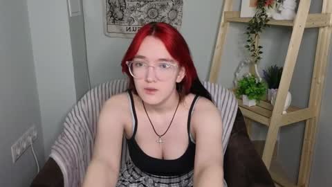 xteeenx online show from January 2025 02:10:01 AM