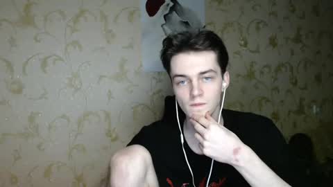 traqqq online show from April 2026 08:12:02 PM