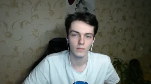 traqqq online show from June 2026 09:50:02 PM