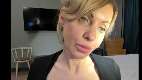 Snapshot of xvaleriax0 chatting on September 2025 01:05:01 AM xvaleriax0 online show from September 2025 01:05:01 AM