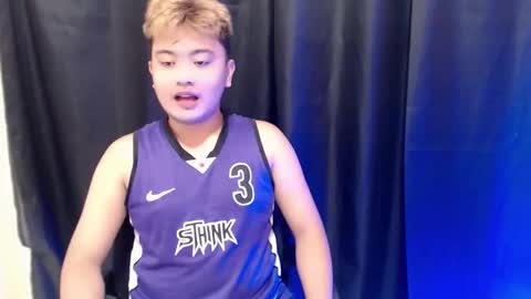 Loyd online show from November 2025 12:51:01 PM