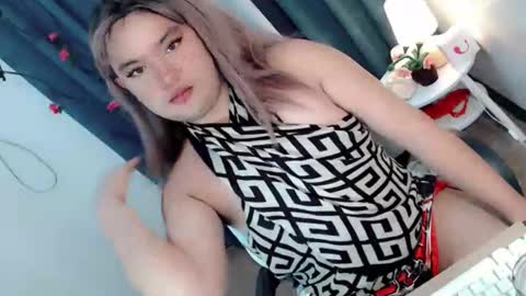 Loyd online show from April 2026 07:28:01 AM