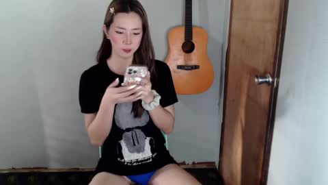 Snapshot of xxinnocentbellaxx chatting on December 2024 11:25:01 PM Dyanna Zulla online show from December 2024 11:25:01 PM