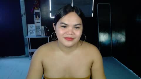 Kylie Smith online show from October 2025 07:01:01 AM