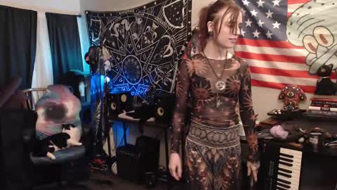 Lilith online show from September 2025 01:32:02 AM