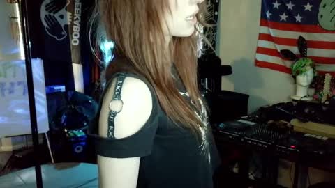 Lilith online show from April 2026 12:26:02 AM