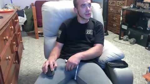 Snapshot of xxscubastevexxx chatting on September 2025 03:22:01 AM xxScubaStevexx online show from September 2025 03:22:01 AM
