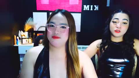 xxslutty kim online show from December 2025 06:30:02 AM