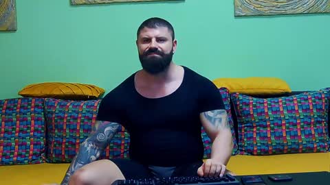 Xtream Leonard online show from February 2025 04:18:02 PM