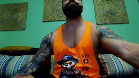 Snapshot of xxtreamleonard chatting on May 2026 03:49:01 PM Xtream Leonard online show from May 2026 03:49:01 PM