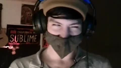 Snapshot of xxwhitefoxx chatting on March 2025 04:12:02 AM David Fox online show from March 2025 04:12:02 AM