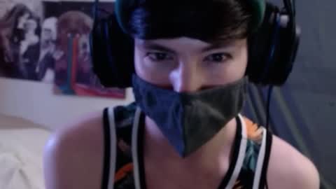 Snapshot of xxwhitefoxx chatting on October 2025 10:52:02 AM David Fox online show from October 2025 10:52:02 AM