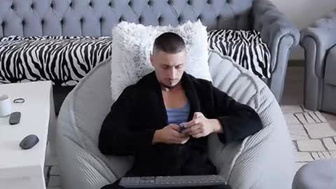 xxx_alejandro online show from September 2025 08:02:02 AM