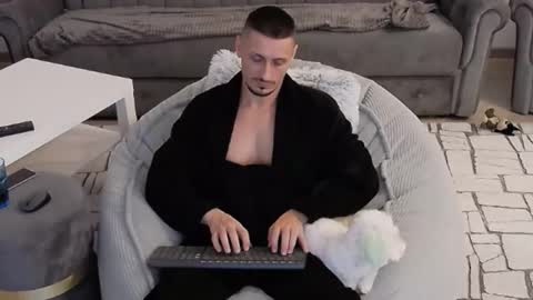 xxx_alejandro online show from October 2025 08:05:02 PM