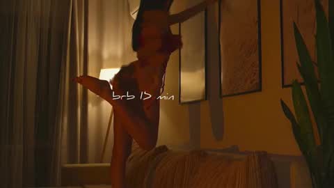 Molly online show from February 2026 09:27:02 AM