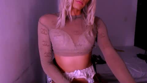 Snapshot of xxxanonymousloverxxx chatting on January 2026 07:21:01 AM Chiara online show from January 2026 07:21:01 AM