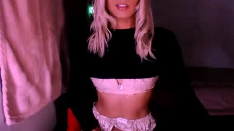 Snapshot of xxxanonymousloverxxx chatting on June 2026 04:54:02 AM Chiara online show from June 2026 04:54:02 AM