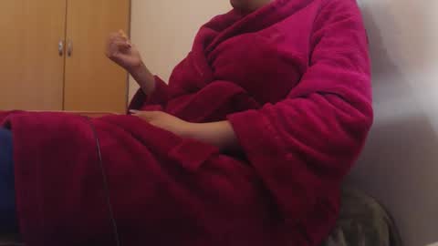Snapshot of xxxbustybabe27x chatting on May 2026 06:46:01 PM Ayanda online show from May 2026 06:46:01 PM
