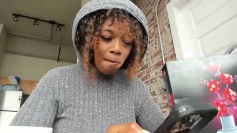 Danielle online show from February 2025 06:04:01 PM