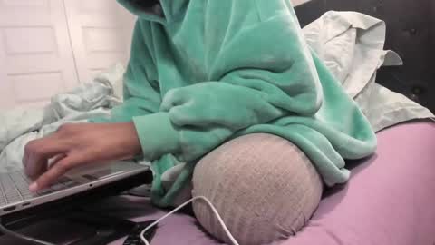 Danielle online show from March 2025 09:51:01 AM