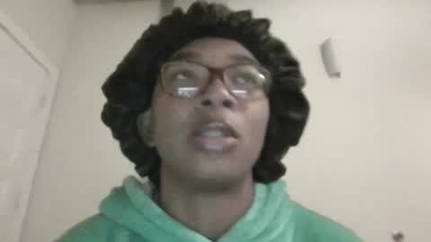 Danielle online show from December 2025 08:47:01 PM