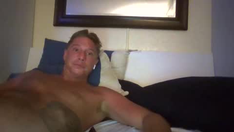 deeeeznutz online show from October 2025 01:44:02 PM